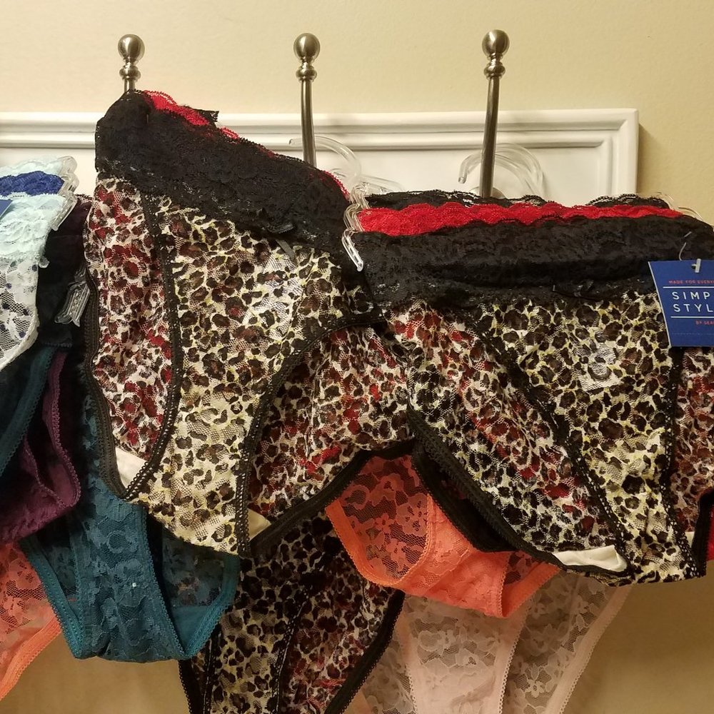 Women's Lace Underpants - NWT